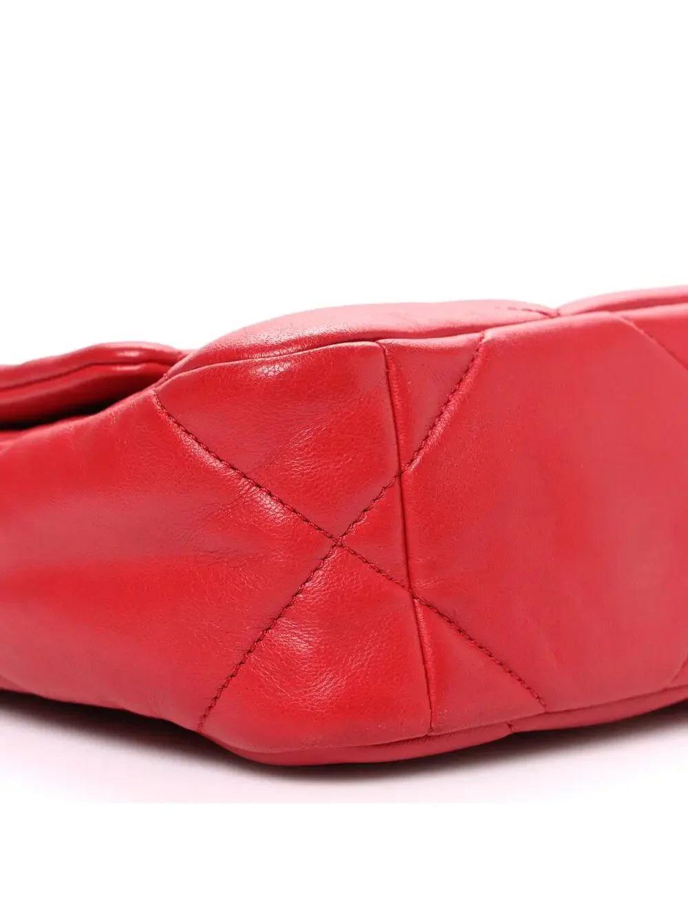 Lambskin Quilted Medium Chanel 19 Flap #358492C28B
